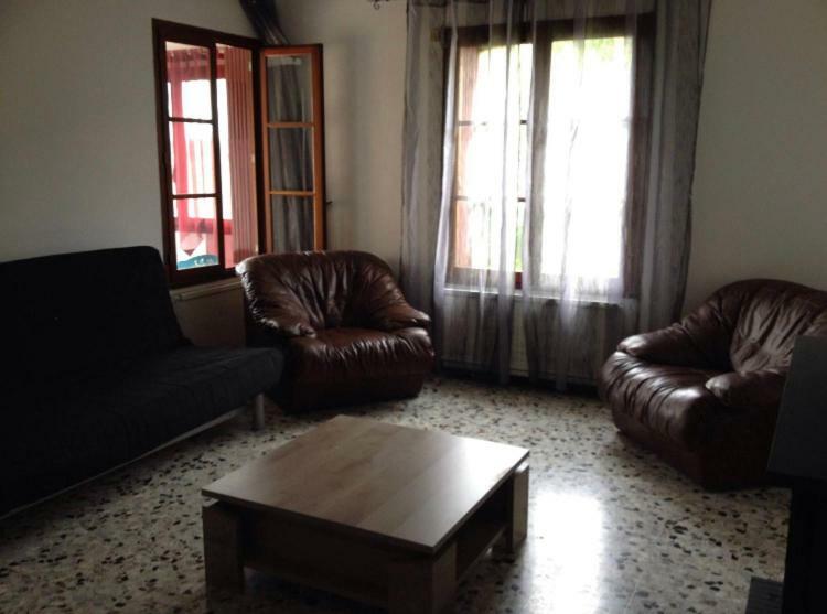 Apartment Confort Avec Parking Ferme Arles