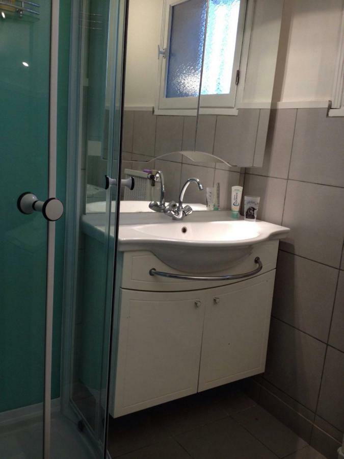 Apartment Confort Avec Parking Ferme Arles
